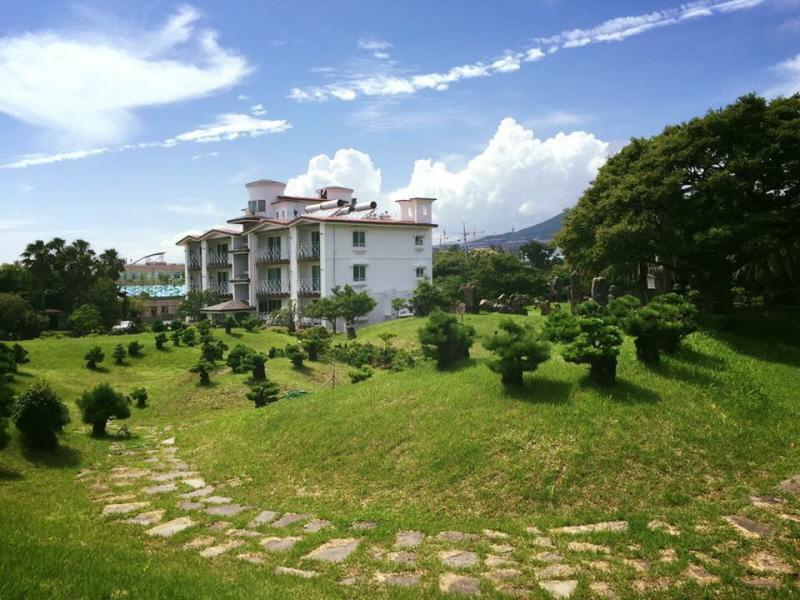 Jeju Land Pension Seogwipo Exterior photo